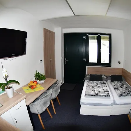 Apartment Na Utesu Jindrichuv Hradec