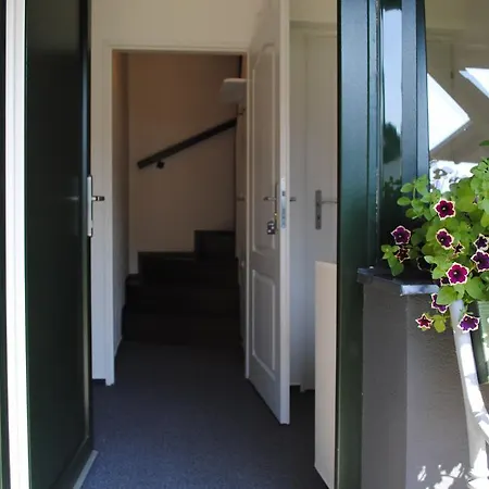 Na Utesu Apartment *